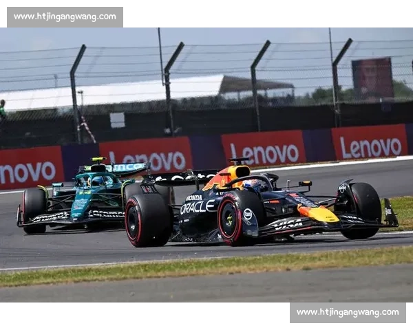 2025 F1 英国大奖赛银石开战,腾讯体育全程直播见证汉密尔顿首秀与新星挑战 2025 F1 英国大奖赛银石开战,腾讯体育全程直播见证汉密尔顿首秀与新星挑战