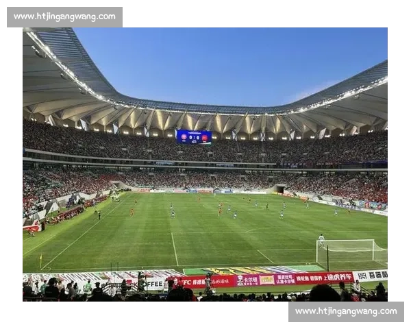 苏超单场 3 万观众破纪录!媒体人:看热闹正是足球魅力的起点 苏超单场 3 万观众破纪录!媒体人:看热闹正是足球魅力的起点